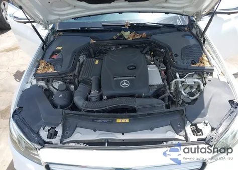 2017 Mercedes-Benz E 300 z USA, uszkodzony, nr VIN WDDZF4JB5HA011651